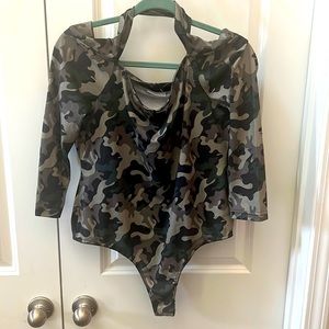 NY&CO Off-Shoulder Bodysuit